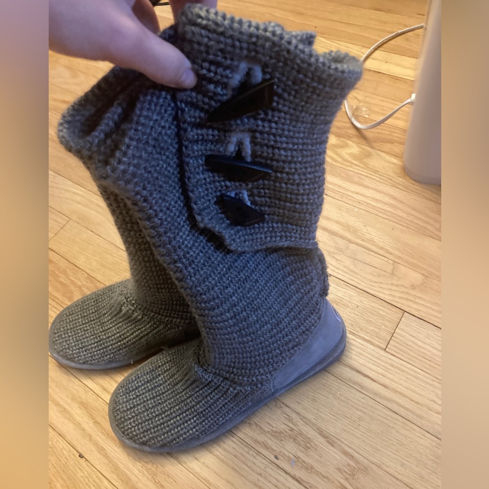 Womens Bearpaw boots size 10